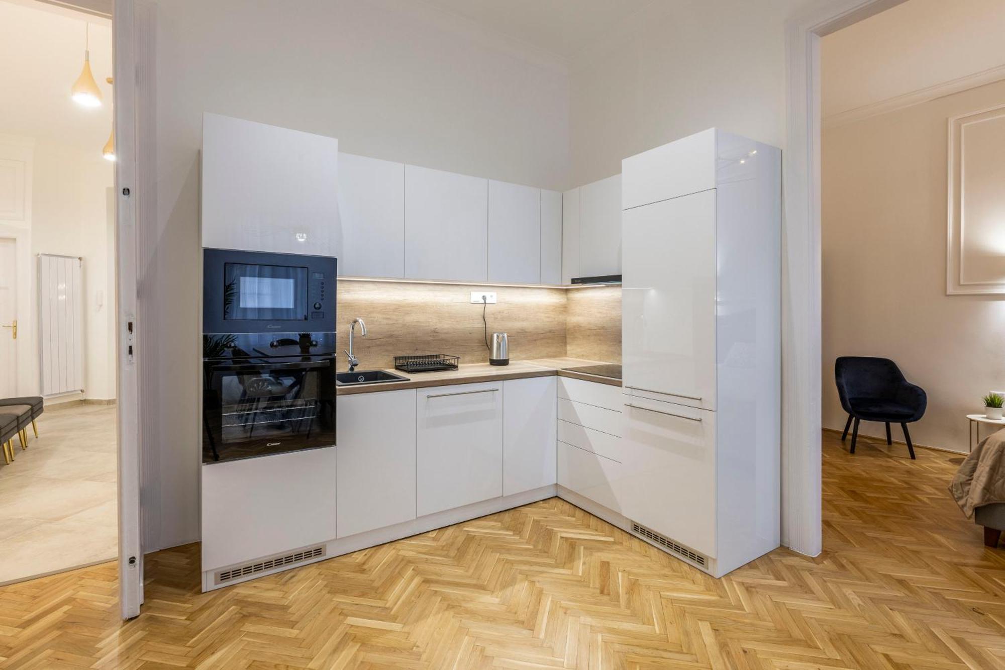 Luxurious Central 4Bedrm 3Bathrm Residence W/ Balcony Budapeszt Zewnętrze zdjęcie