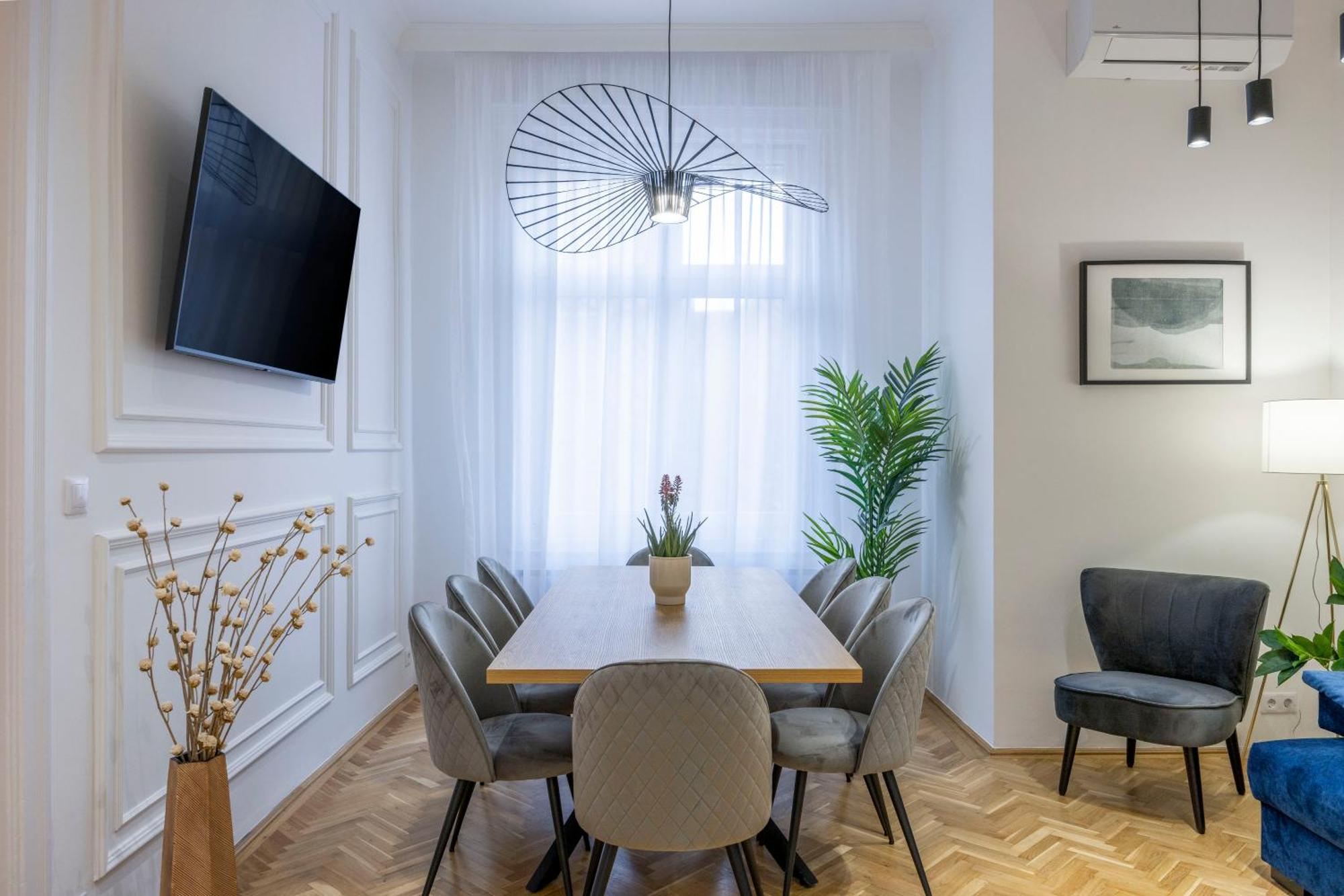 Luxurious Central 4Bedrm 3Bathrm Residence W/ Balcony Budapeszt Zewnętrze zdjęcie