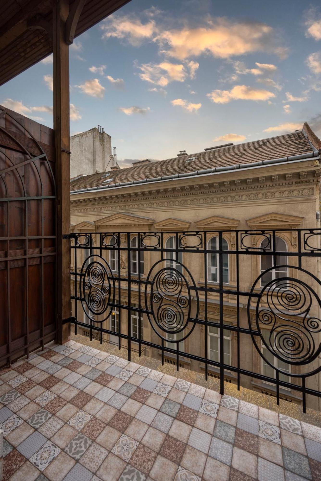 Luxurious Central 4Bedrm 3Bathrm Residence W/ Balcony Budapeszt Zewnętrze zdjęcie