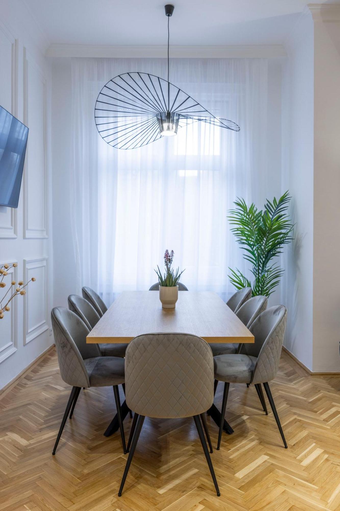 Luxurious Central 4Bedrm 3Bathrm Residence W/ Balcony Budapeszt Zewnętrze zdjęcie